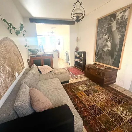 Apartman Jolie Maison De Village Au Calme Avec Terrasse *